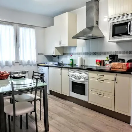 Remarkable 3-bed In Apartamento *